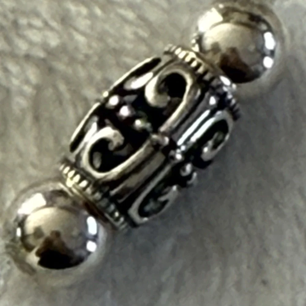 Signed Designer Clear Crystal Beaded Stretch Bracelet Silver Tone Filigree